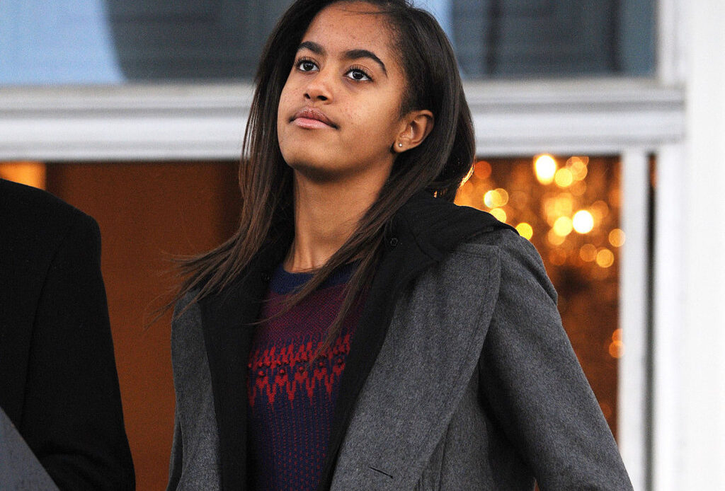 MALIA OBAMA BIO, CAREER, NET WORTH 2022, PERSONAL LIFE